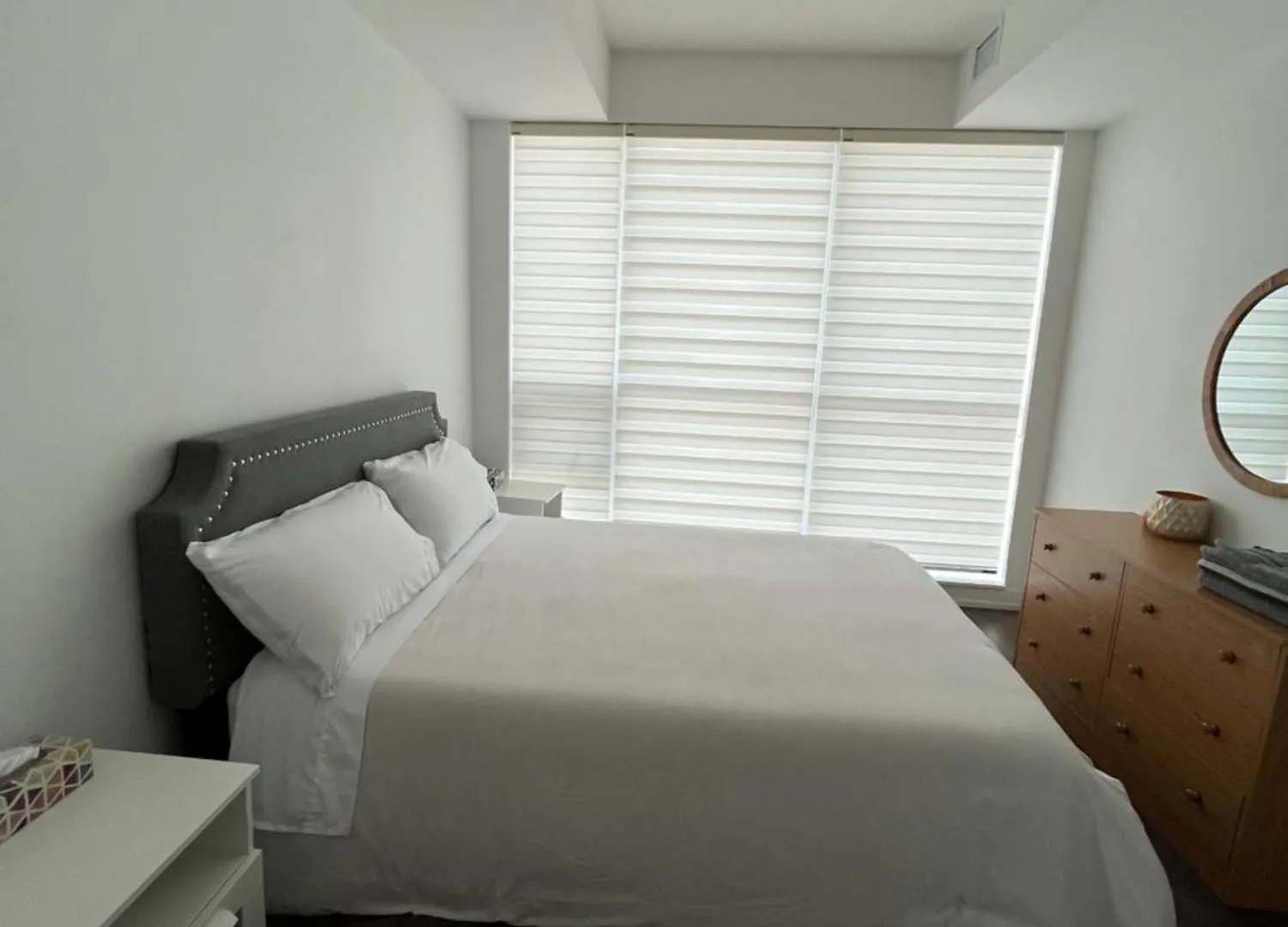 Midtown Toronto Condo Apartment